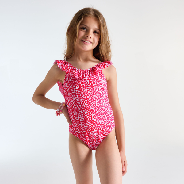 مايوه قطعة واحدة باللون الوردي ومُزيَّن برسمة مطبوعة للفتيات